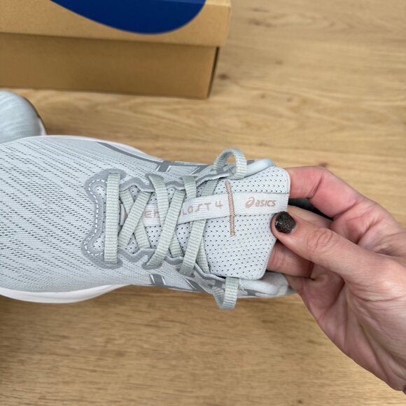 Asics Womens Versablast 4 Running Shoes Size 9 Gray White Gym Comfort 1012B775 - Picture 6 of 15